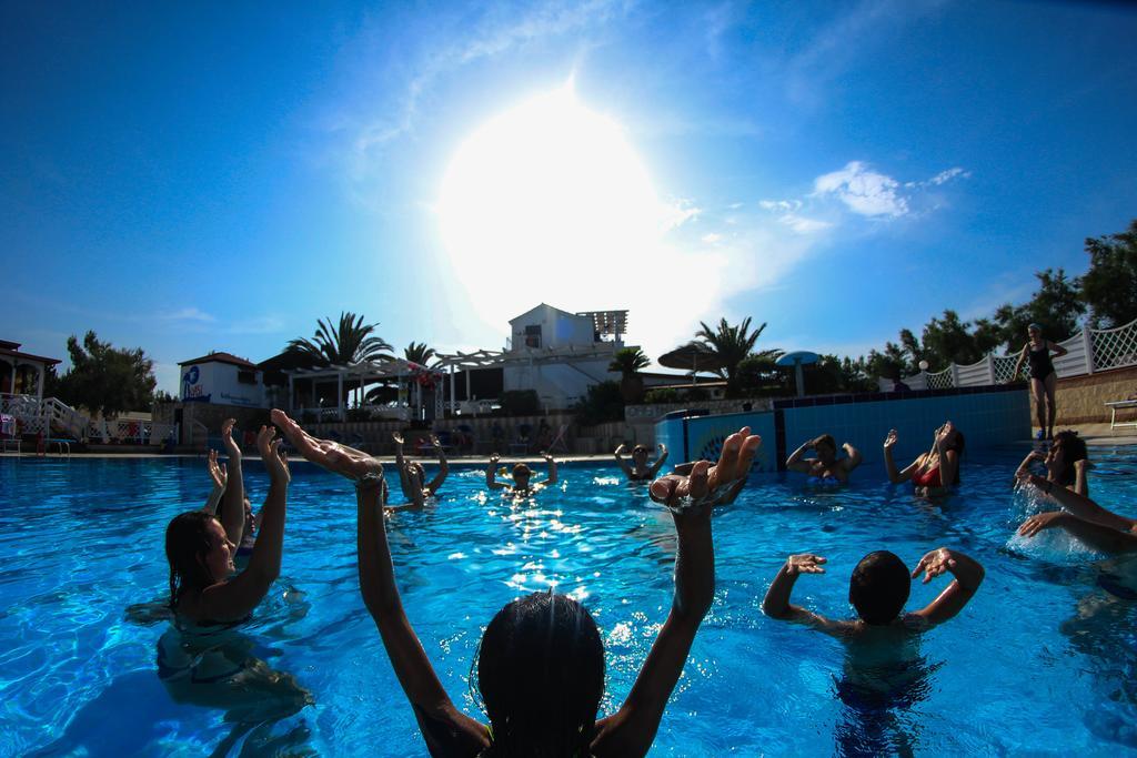 Villaggio Camping Oasi Vieste Exteriör bild